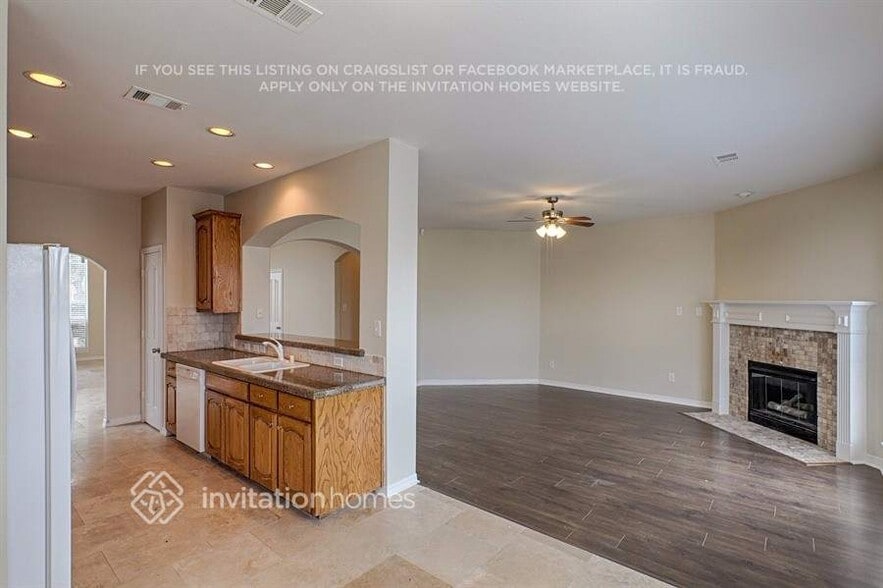 Building Photo - 4633 Poppy Hills Dr