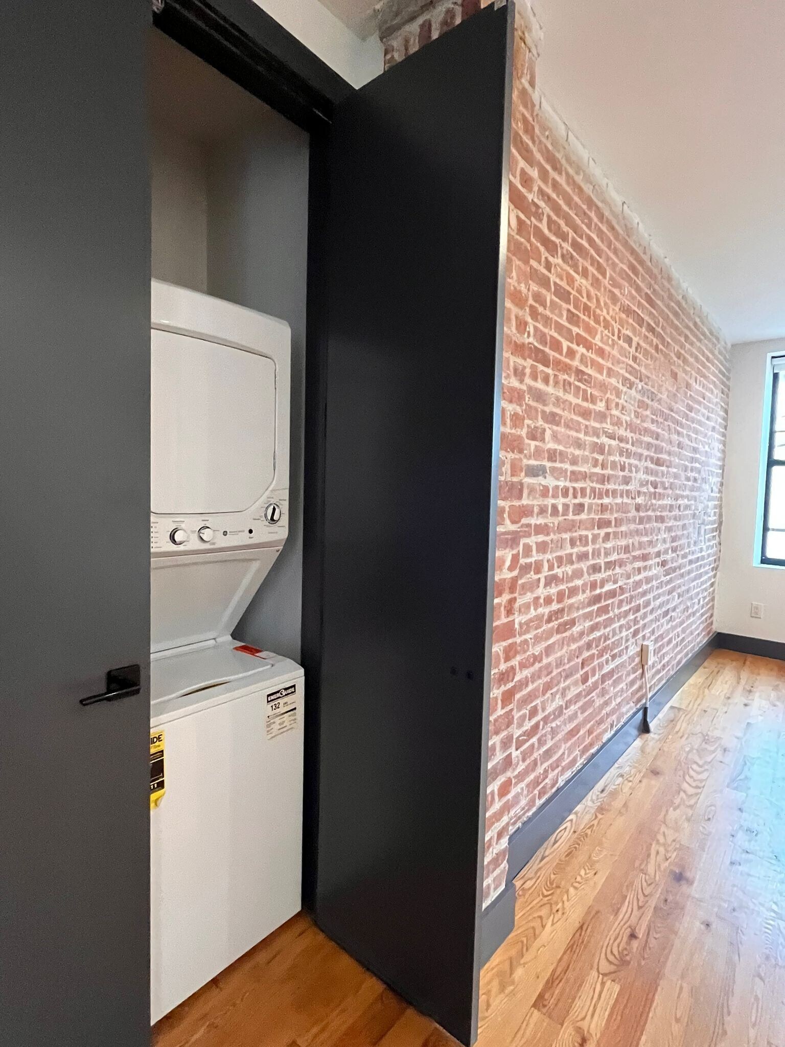 Building Photo - 568 Communipaw Ave