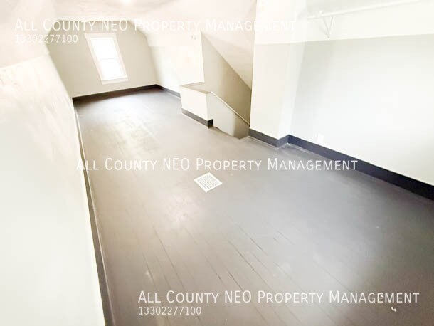 Building Photo - 73 Belvidere Way