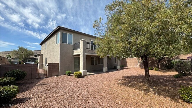 Building Photo - 10066 Golden Bluff Ave