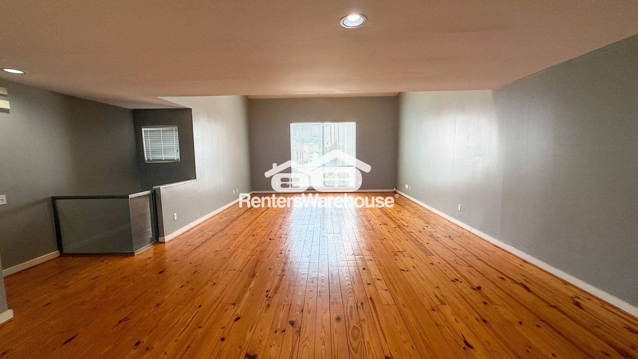 Building Photo - 2605 Calumet St