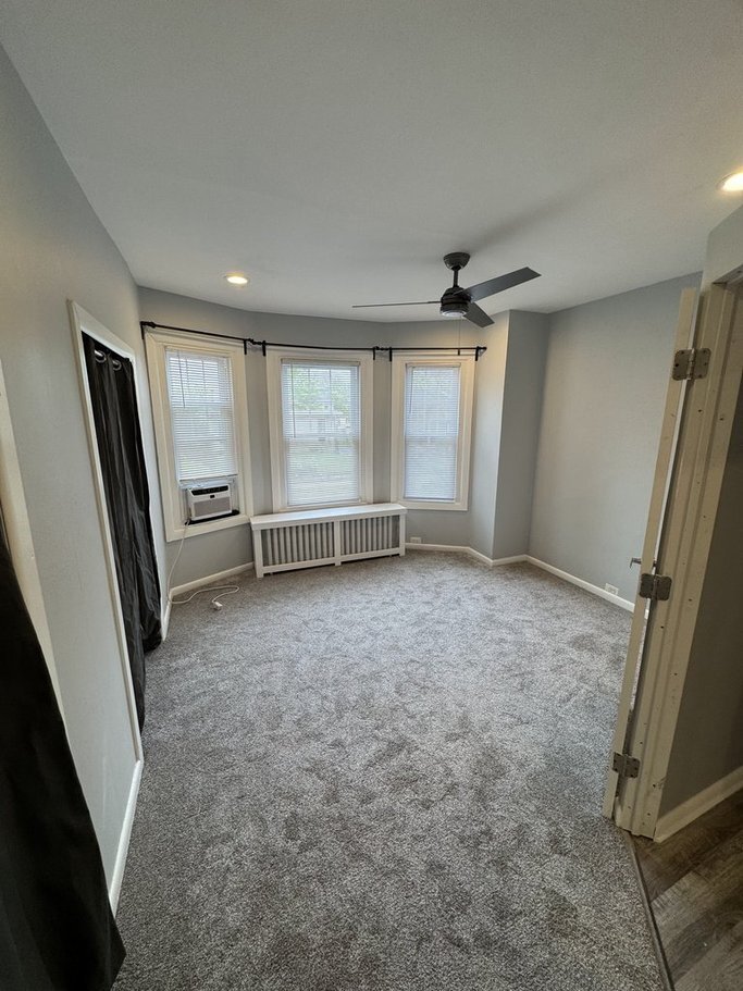 Primary Bedroom - 130 E Wayne Ave