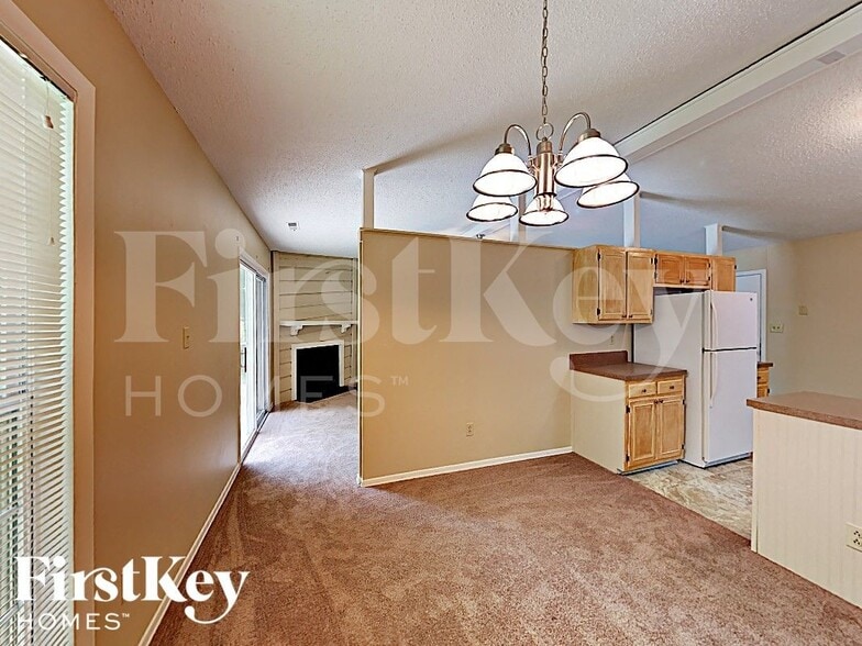 Building Photo - 6417 Pineburr Ct