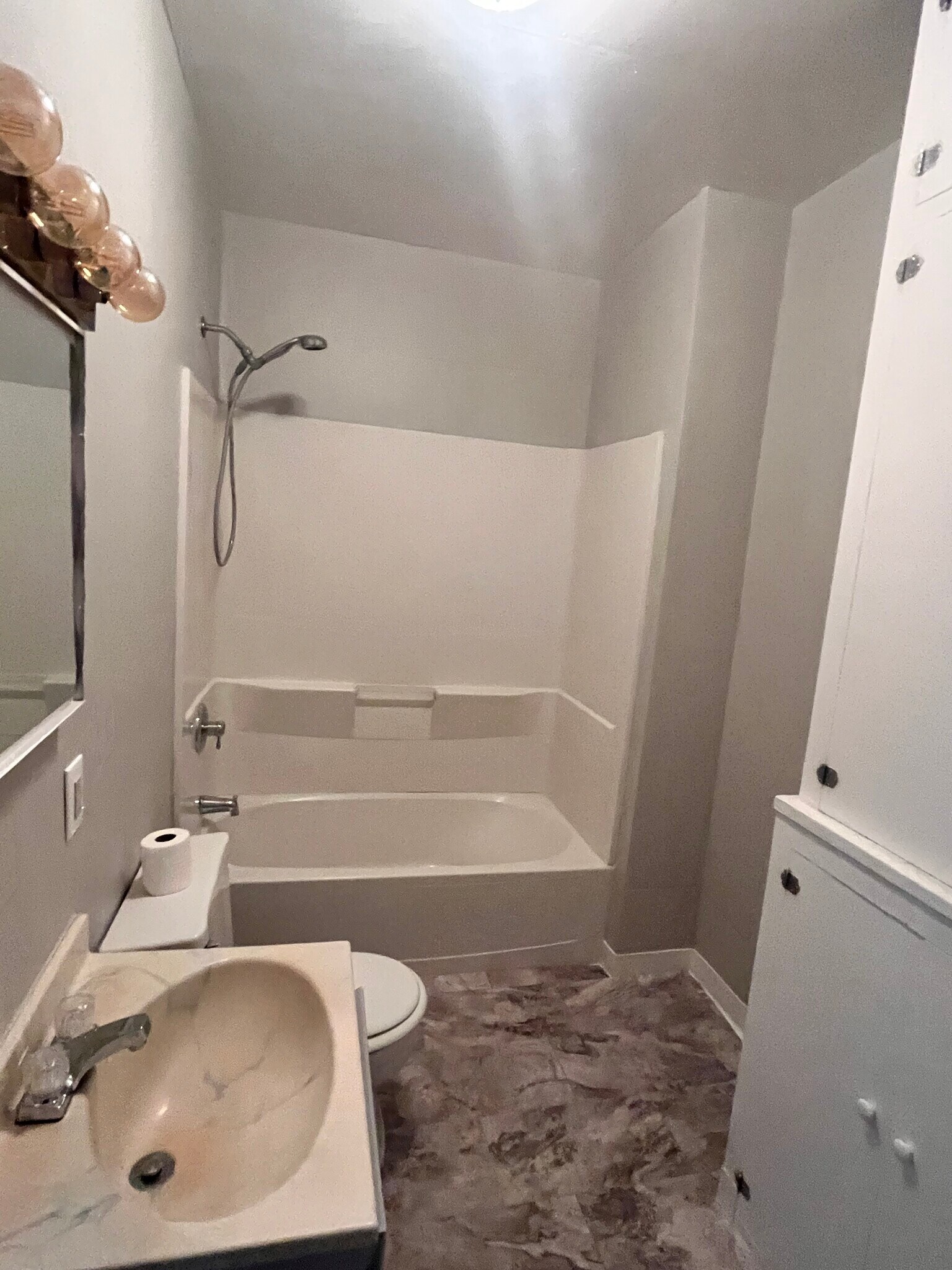 Bathroom - 4502 McGregor Ave