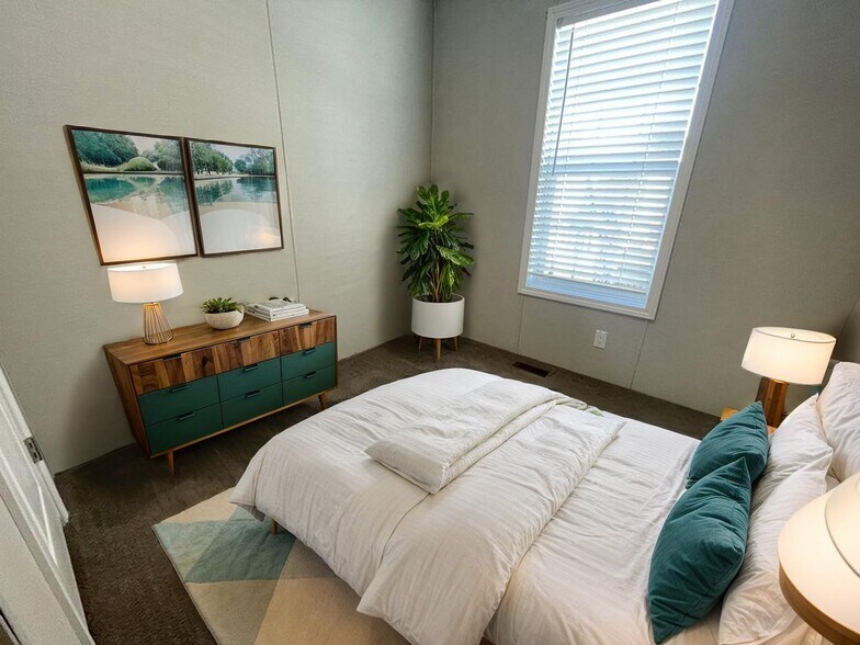 Building Photo - 38039 Leverette Ave