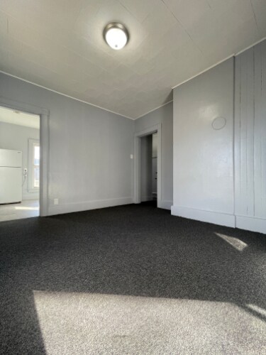 Building Photo - 404 Scammel St