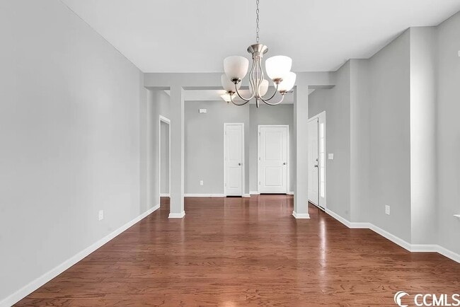 Building Photo - 4462 Marshwood Dr