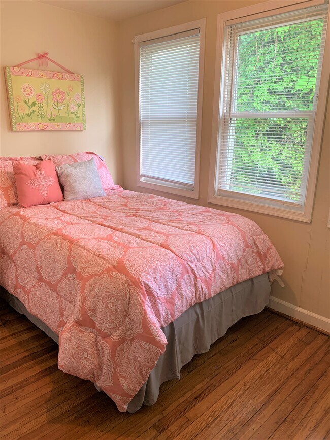 Bedroom 3 - 1703 L St NE