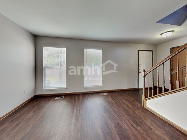 Building Photo - 21827 W Judith Ct