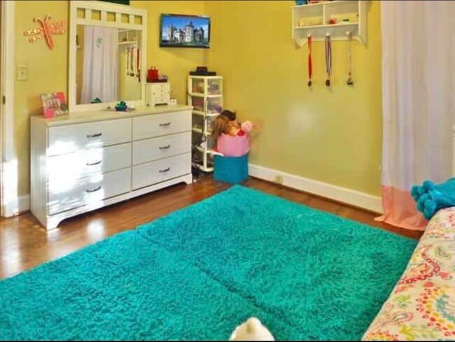 Building Photo - 406 Owens Dr