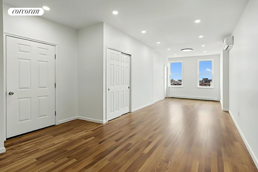 Primary Photo - 408 Rogers Ave