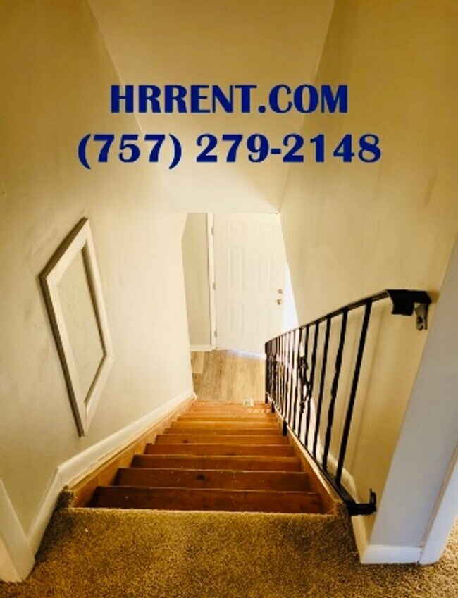 Building Photo - NEWLY Renovated 3 Bedroom 2.5 Bathroom Townhome located in the Mears Corner area of Virginia Beach!