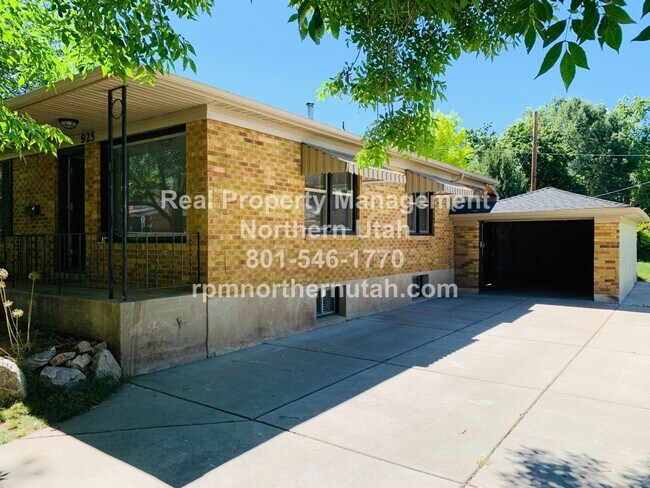 Building Photo - Beautiful 4 Bed 2 Bath Ogden Home Coming S...