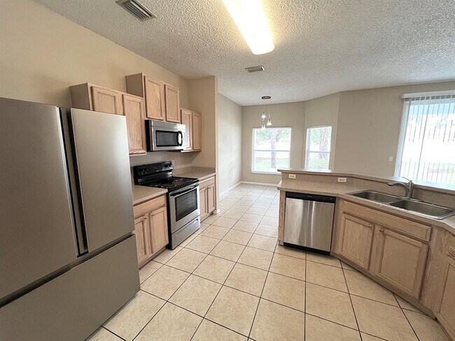 Building Photo - 36 Ripplewood Ln