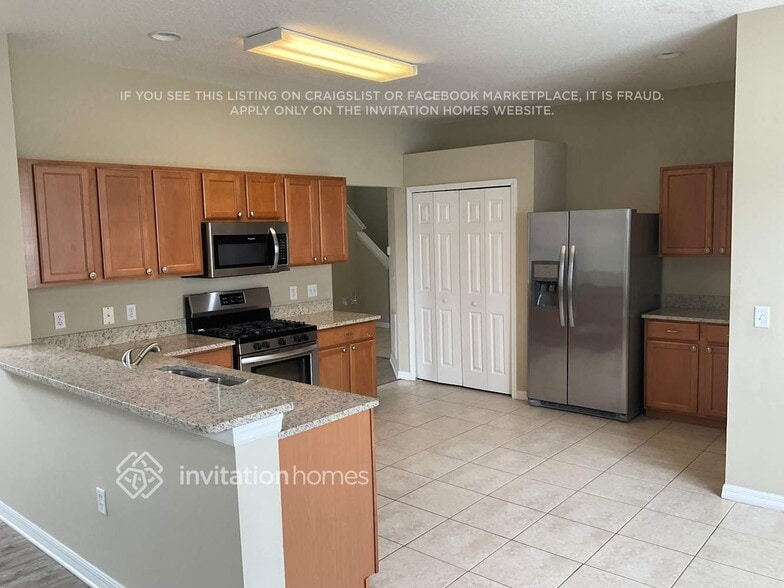 Building Photo - 6226 Blue Runner Ct