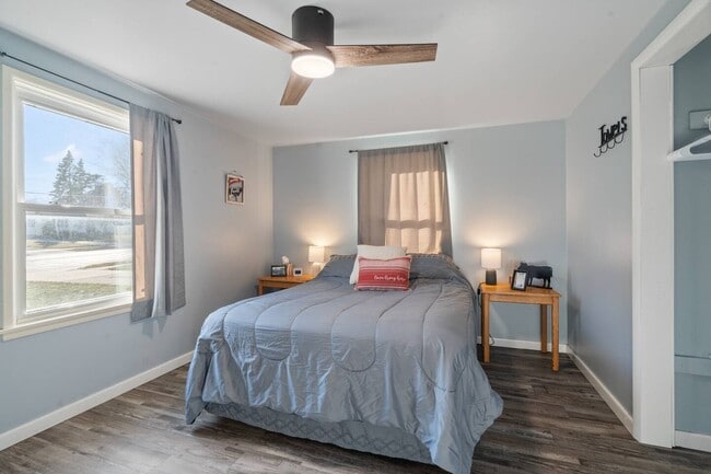 Building Photo - 1446 9th St