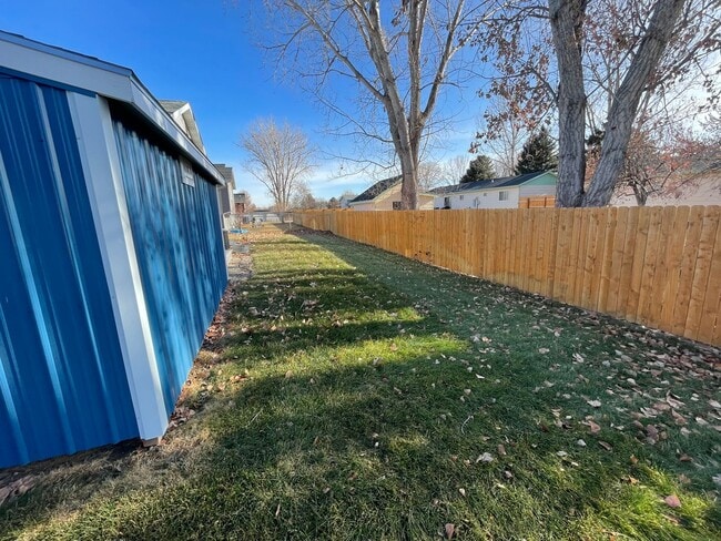 Building Photo - Large 4 bedroom home available!