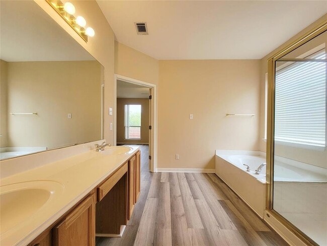 Building Photo - 6708 Kilt Ct