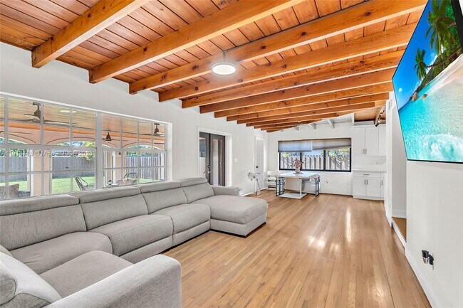 Building Photo - 6376 SW 15th St