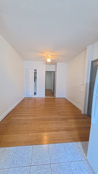 Building Photo - 188 Nassau Ave
