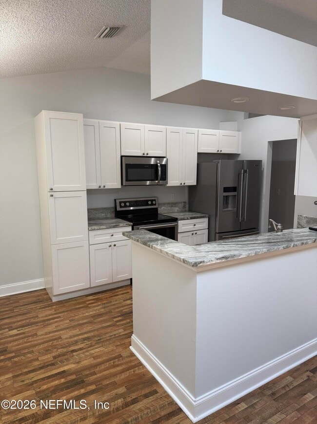 Building Photo - 2063 Las Brisas Ct