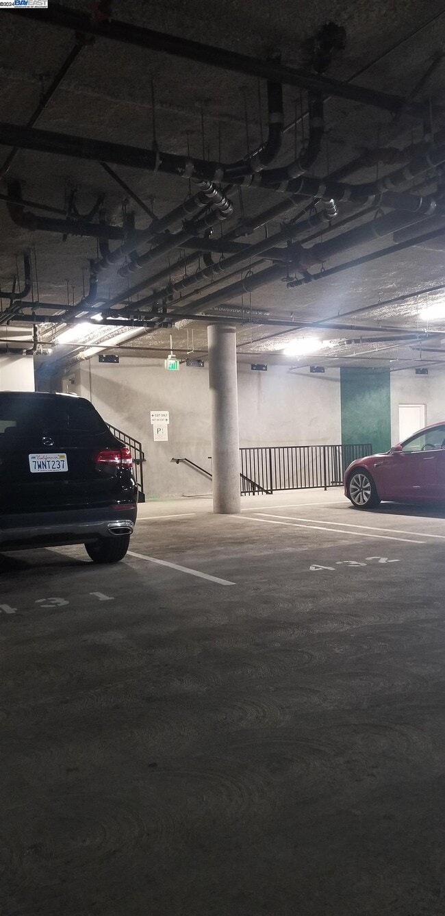 Building Photo - 3240 Maguire Way