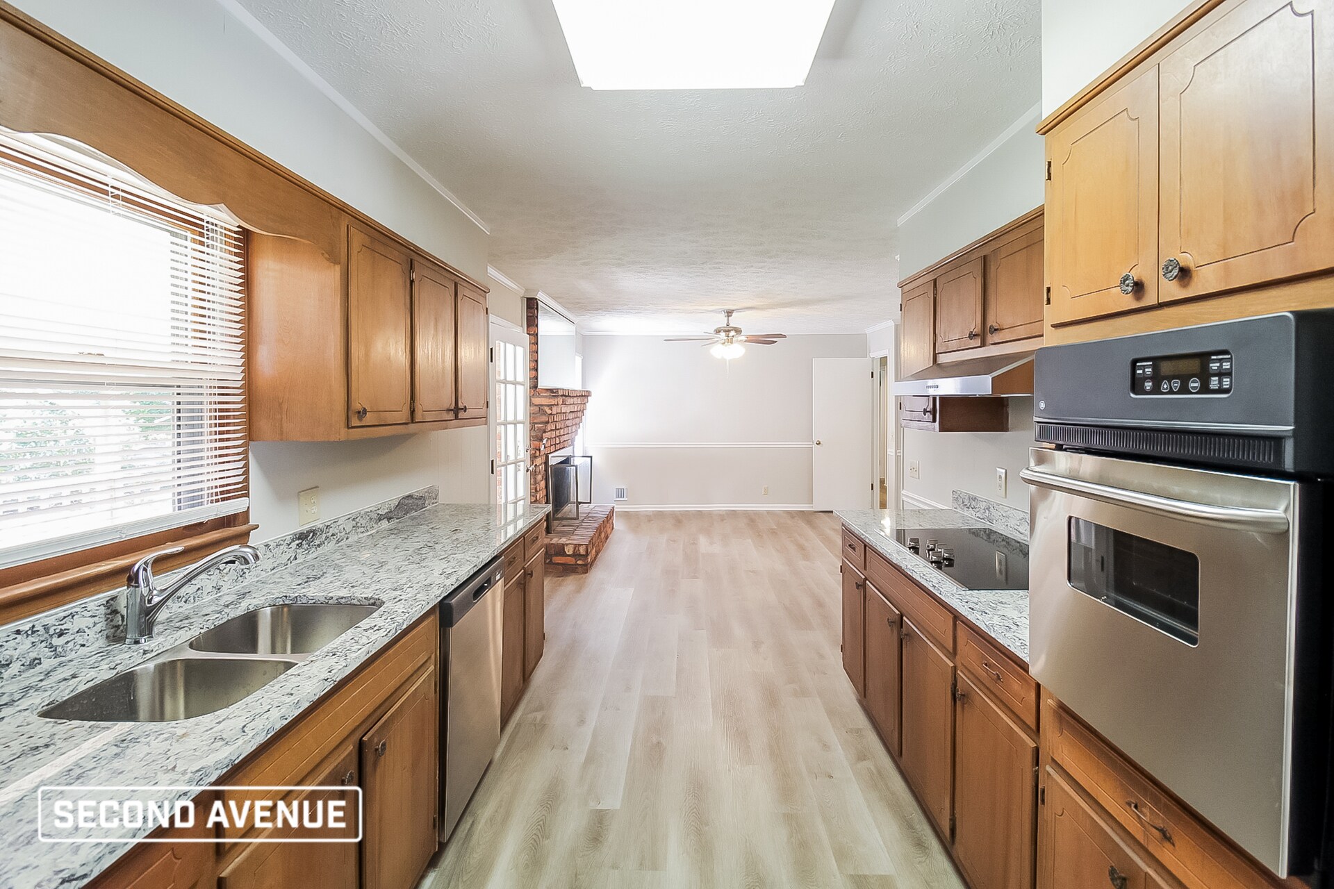 Building Photo - 721 Bluebird Dr SE