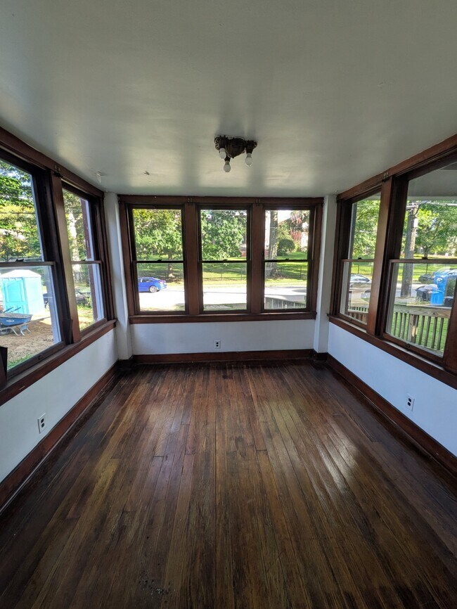 Building Photo - 315 E Swissvale Ave