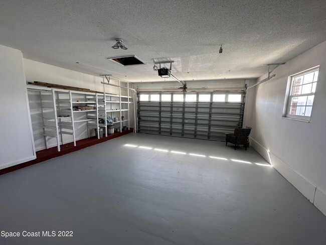 Building Photo - 1660 Neptune Dr