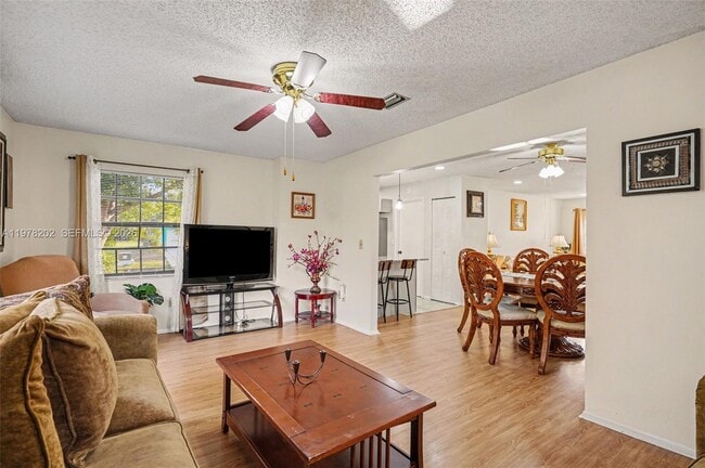 Building Photo - 901 Gannet Ave NW