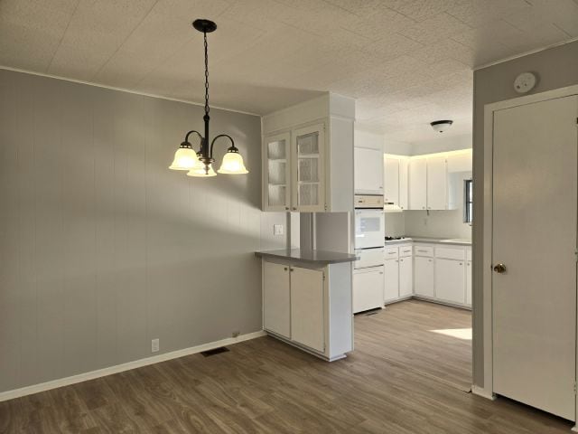 Building Photo - 315 50th Avenue Plaza W