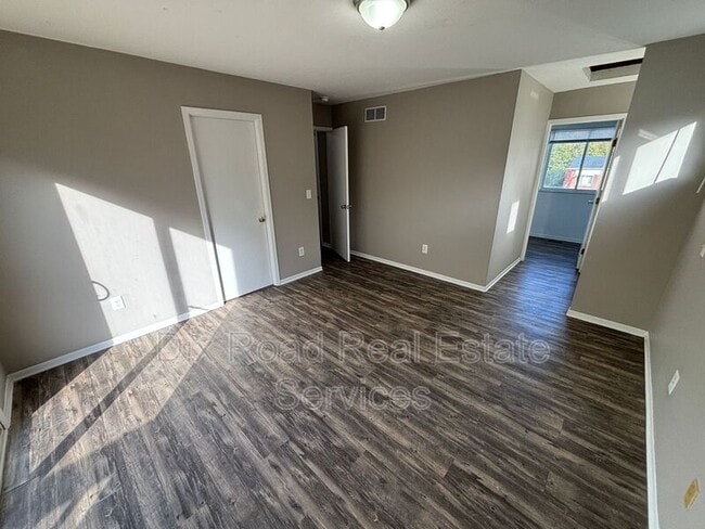 Building Photo - 11881 Hitchcock Dr