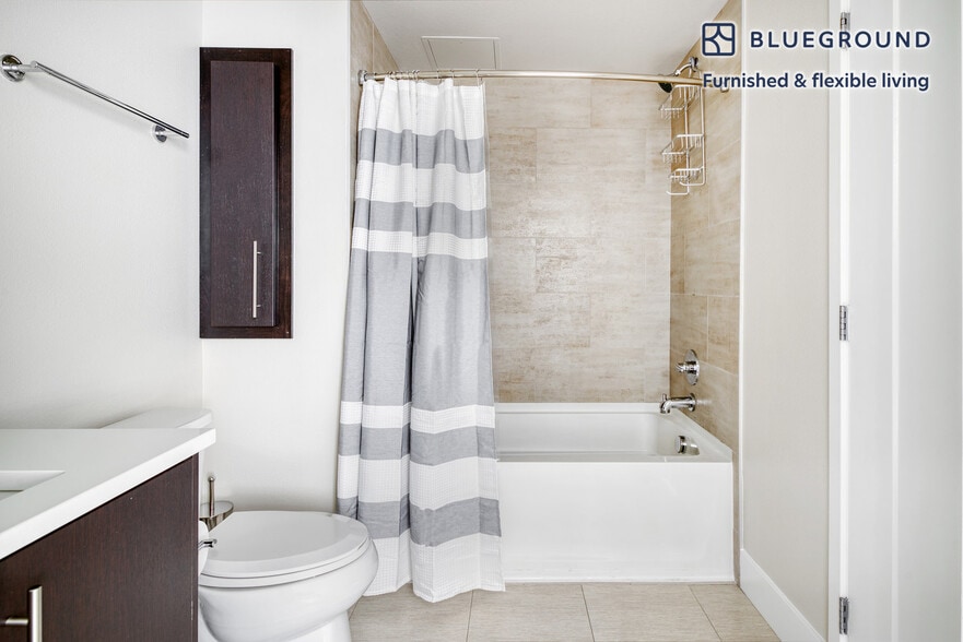 Building Photo - 299 Franklin St