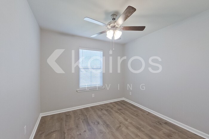 Building Photo - 203 SANTIAGO COURT