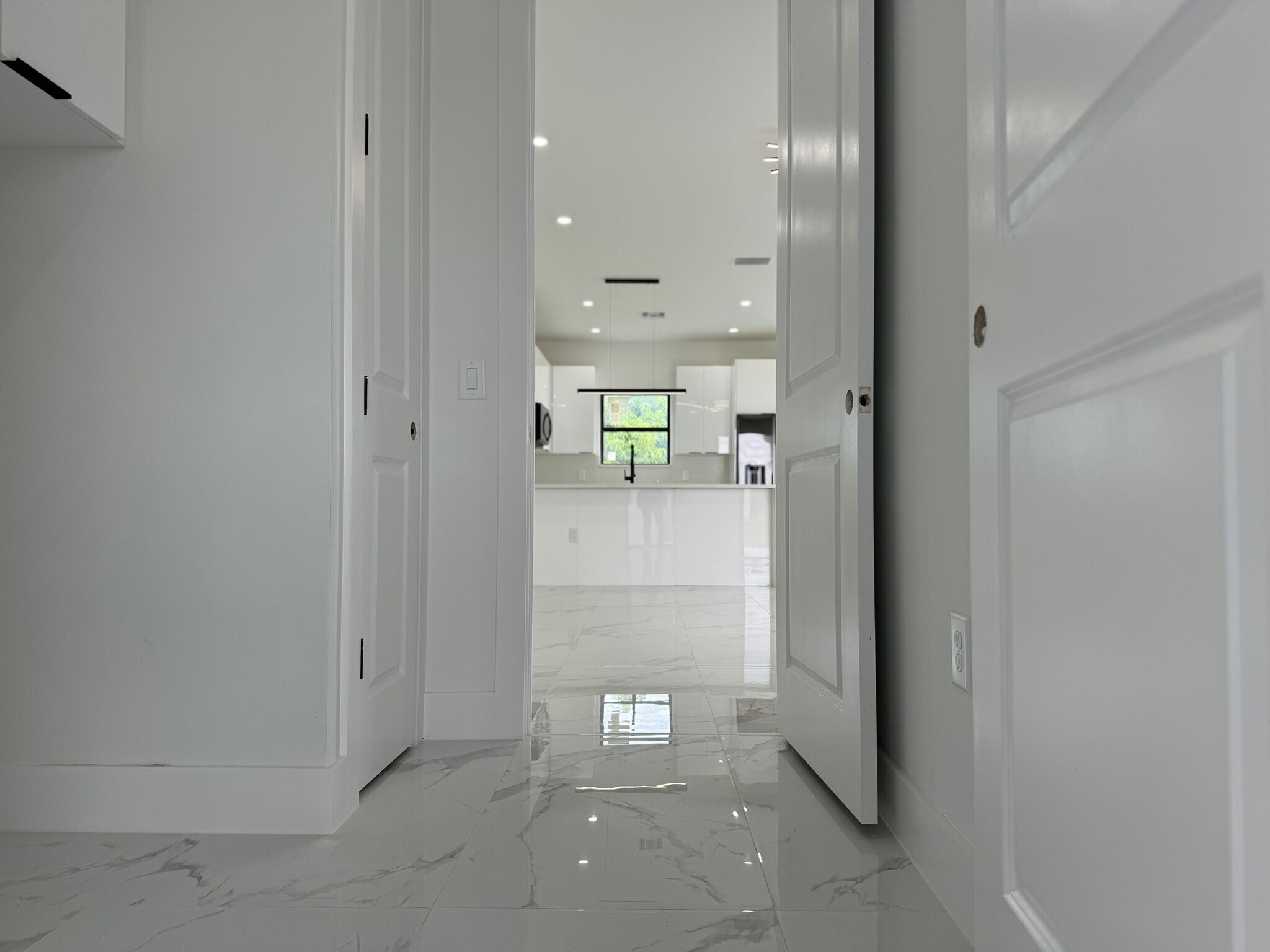 Building Photo - 3609 1st St SW