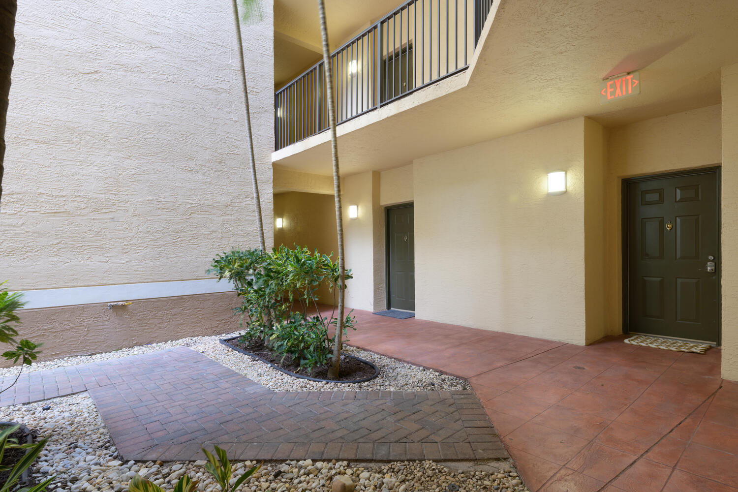 Building Photo - 1805 N Flagler Dr