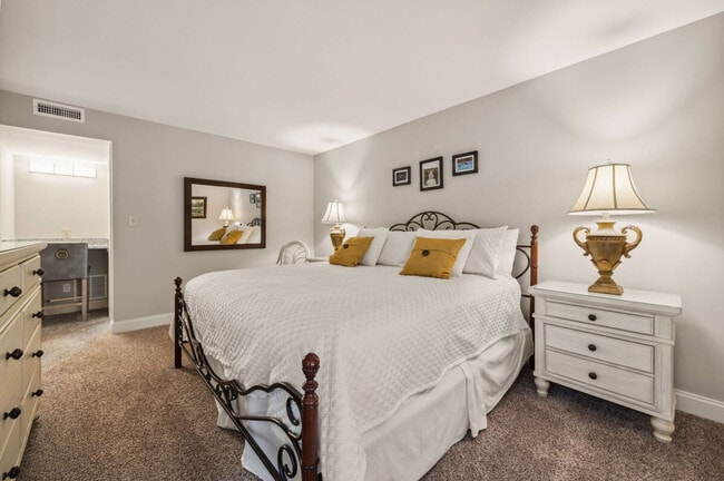 Building Photo - 462 Masters Dr