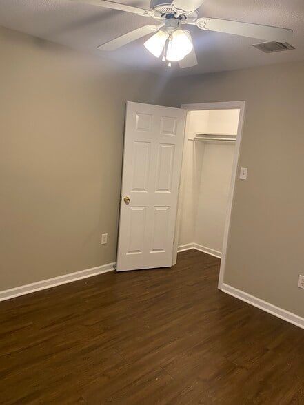 Building Photo - 2702 Cypress St