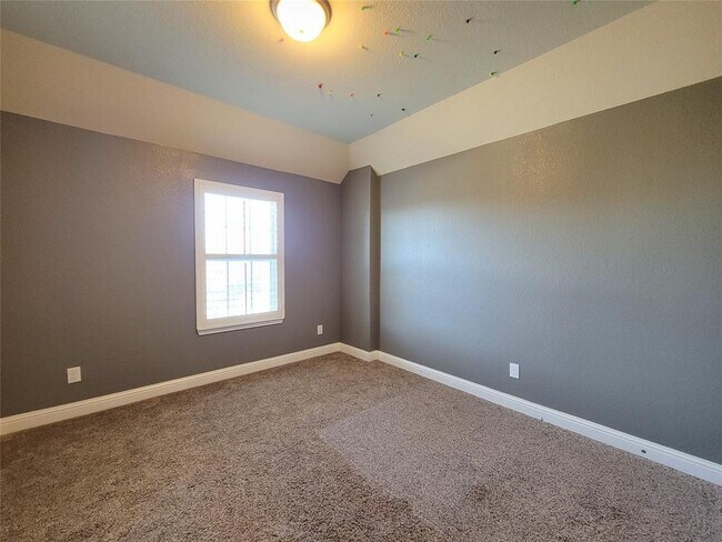 Building Photo - 1904 Emerald Breeze Ct.