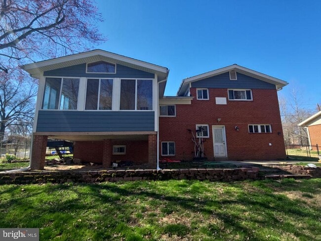 Building Photo - 1615 Ladd St