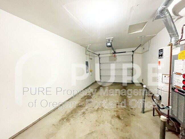 Building Photo - 16964 NW Desert Canyon Dr