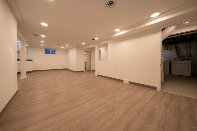 Building Photo - 6045 3rd Ave S