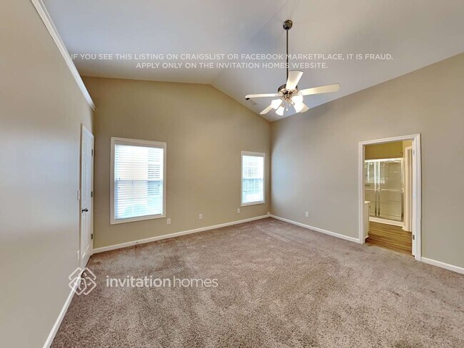 Building Photo - 930 Rock Elm Dr