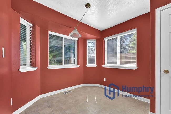 Building Photo - Charming home in Meridian