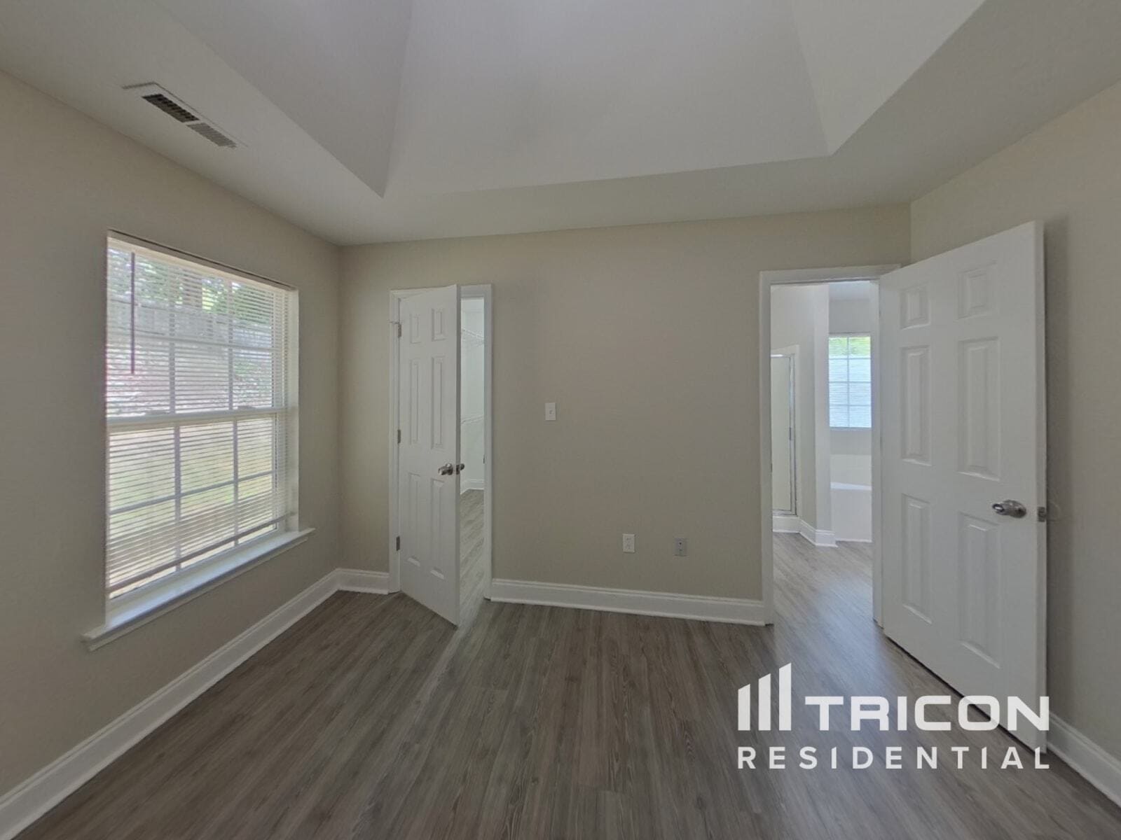 Building Photo - 941 Lynnview Ct