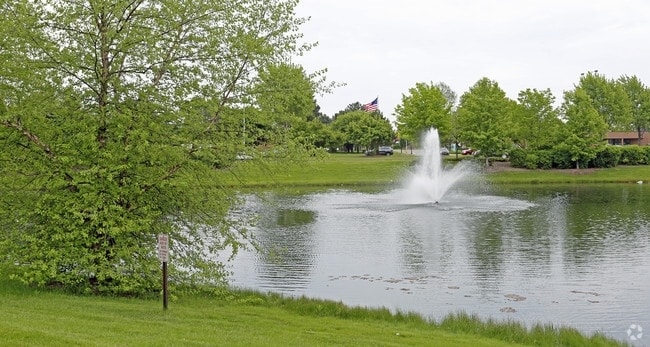 Building Photo - 43750 Rushcliffe Dr