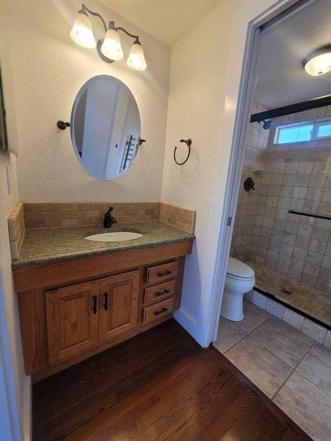 Building Photo - 437 Enslen Park Ct