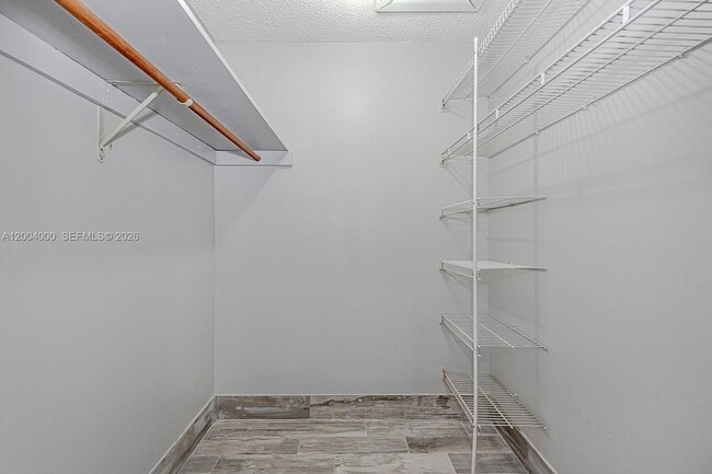 Building Photo - 740 NW 105th Pl