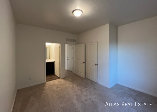 Building Photo - 231 N 201st Ave