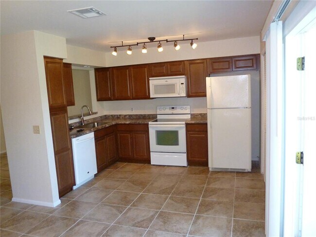 Building Photo - 2872 Wareham Ct